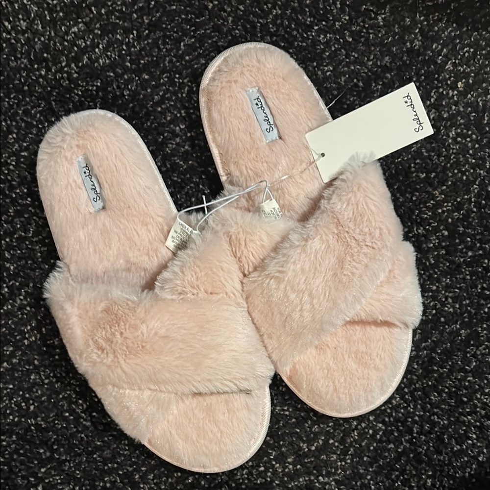 Splendid Pink Plush Cross-Strap Slippers
